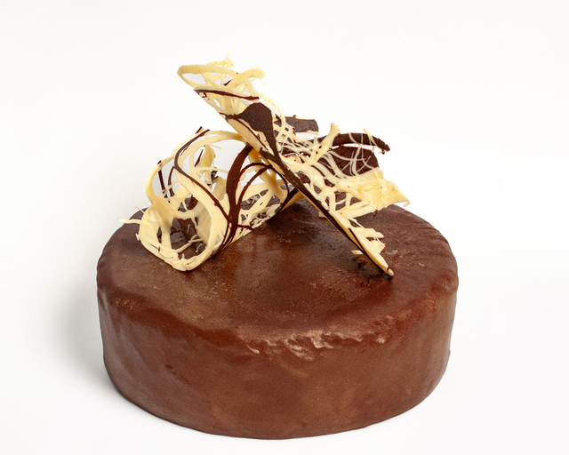 Celebration Cake - Snickers (Chocolate, Caramel and Peanut Butter)