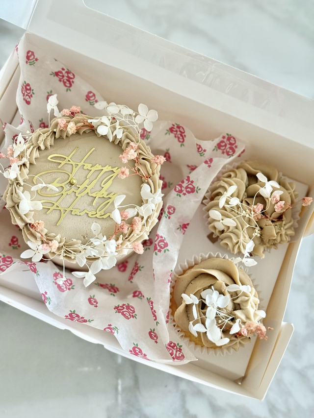 Birthday Bento Cake &amp; Cupcakes