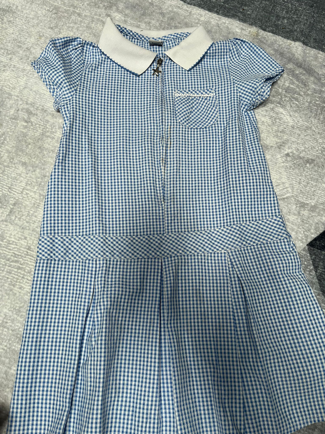 Summer Dresses Blue Age 6-7 (D33)