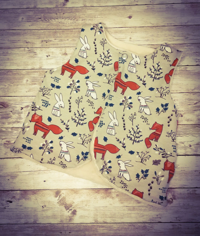 G* 24 mois.   Gilet réversible " animaux de la forêt" 2/3 ANS