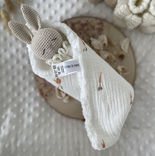 Eliott, doudou lapin tête écru personnalisé 