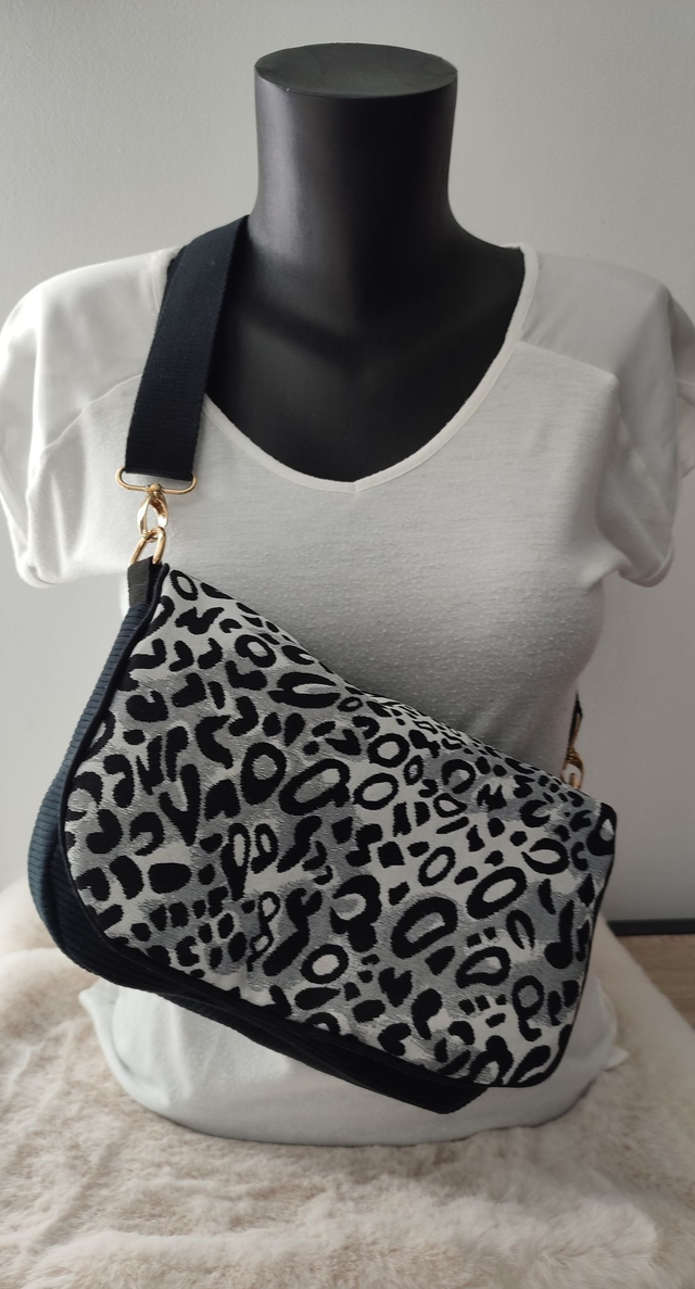 Sac pink pearl &quot;noir félin&quot;