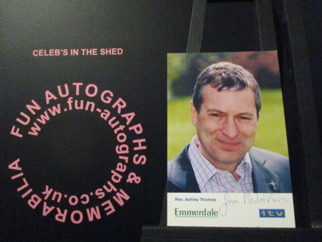 John Middleton (Rev. Ashley Thomas) Original Emmerdale Blue &amp; Yellow Itv Logo Pre-Print Cast Card