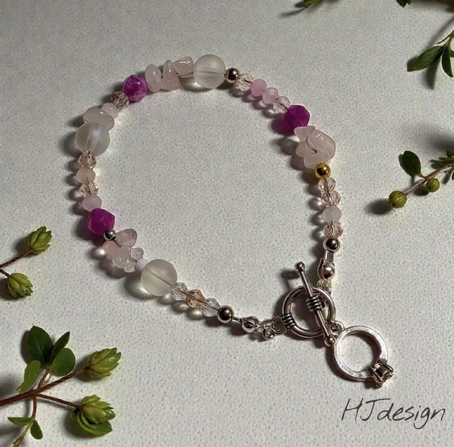 Handmade rose quartz bracelet 