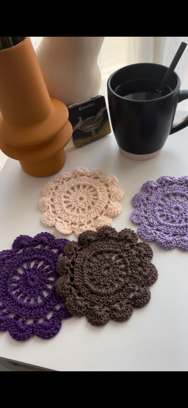 Lot de 4 dessous de verre en crochet