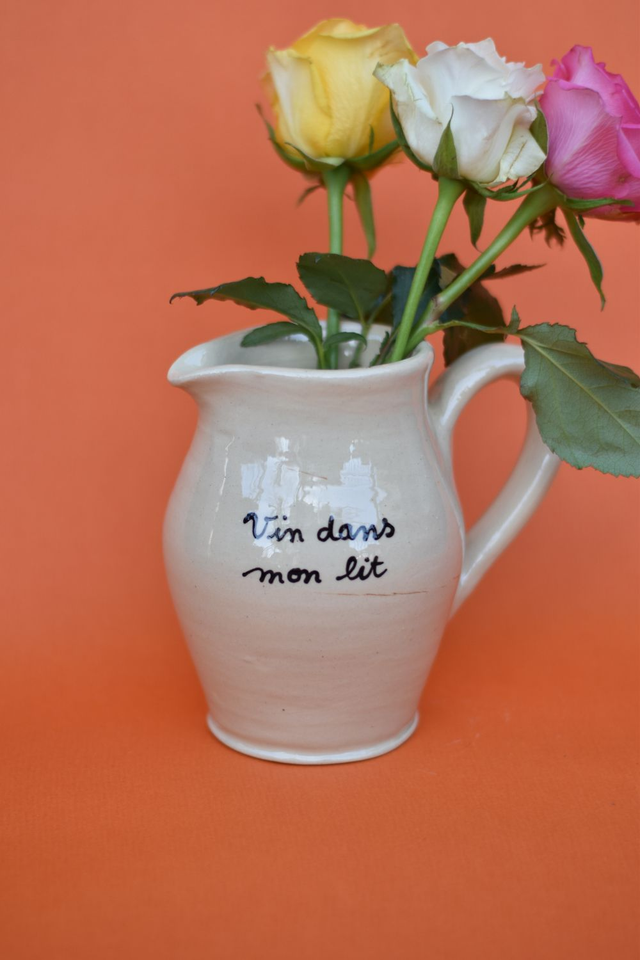 Petit pichet love 💘  Vin dans mon lit  💘  