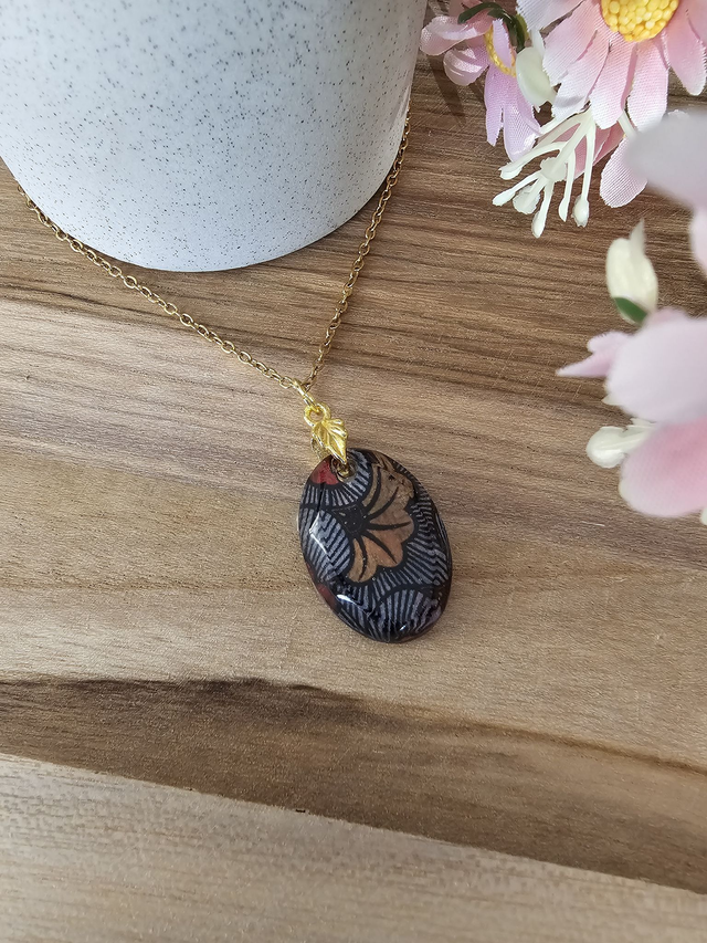 🗿Ovale-"Éclat Wax Rouge" – Pendentifs en Résine avec motif Africain🗿