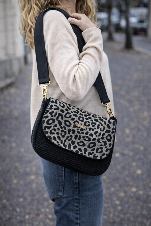 Sac pink pearl "noir félin"