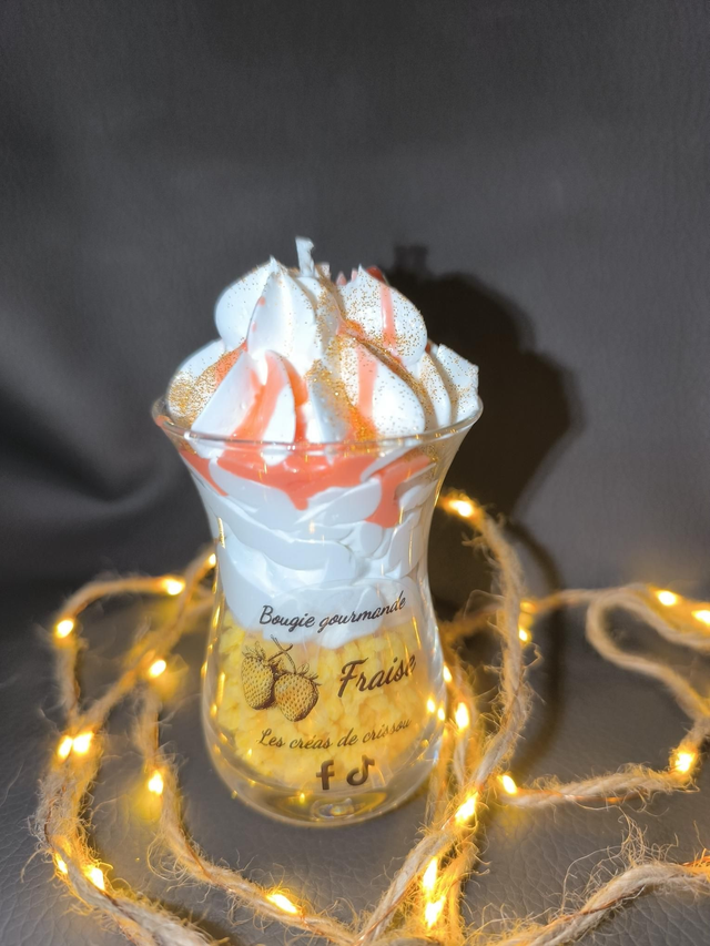 Bougie gourmande fraise 