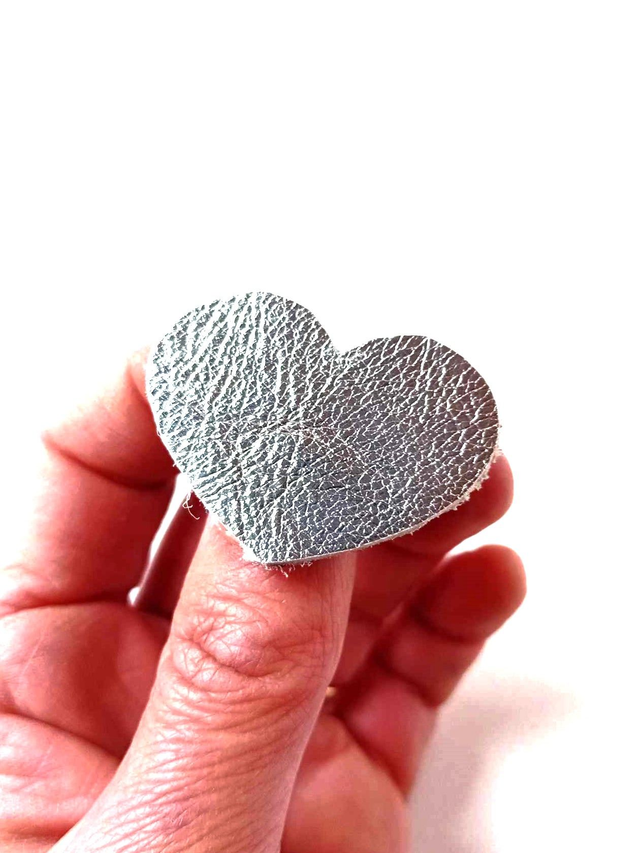 Broche éco-responsable en chute de CUIR et CHAMBRE à AIR de tracteur - Coeur - Pièce Artisanale et Unique