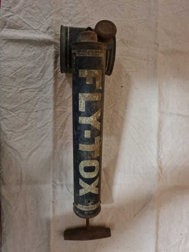Ancien pulverisateur année 50/60