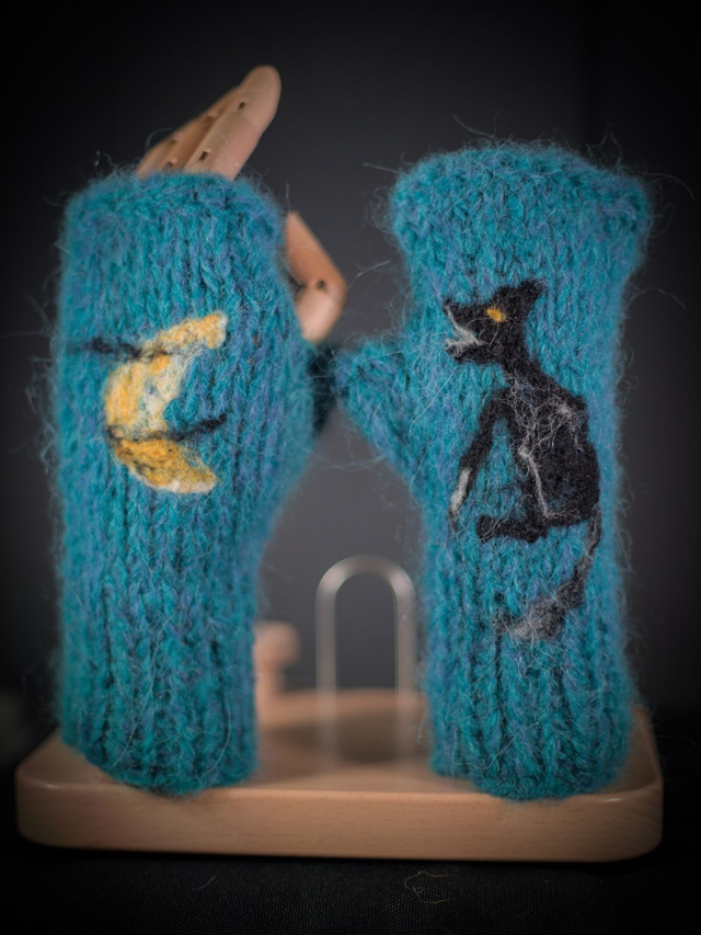 Mitaines Tatouées - La lune et le loup