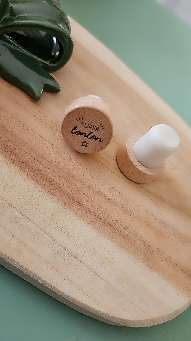Bouchon de bouteille en bois gravé - "SUPER TONTON"