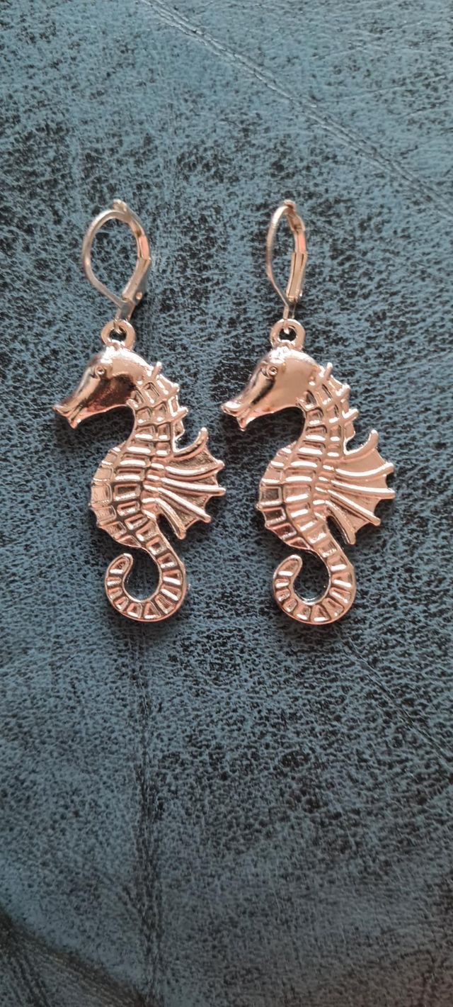 Earrings Silver Seahorse Lever Backs