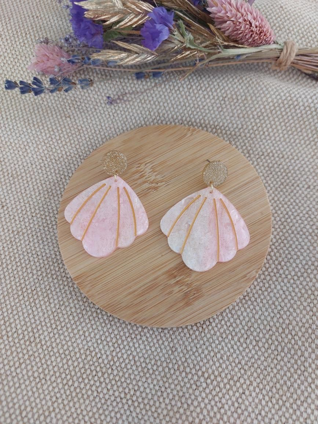 Boucles d&#039;oreilles Nérina rose clous doré