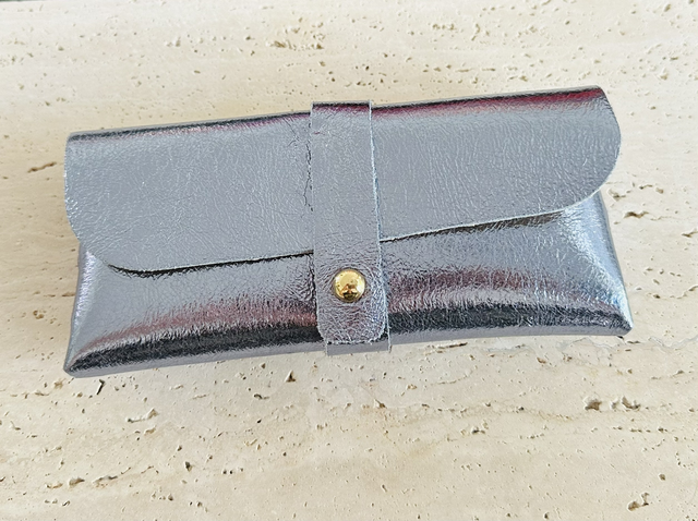 Zonnebrilhoes blauw glitter