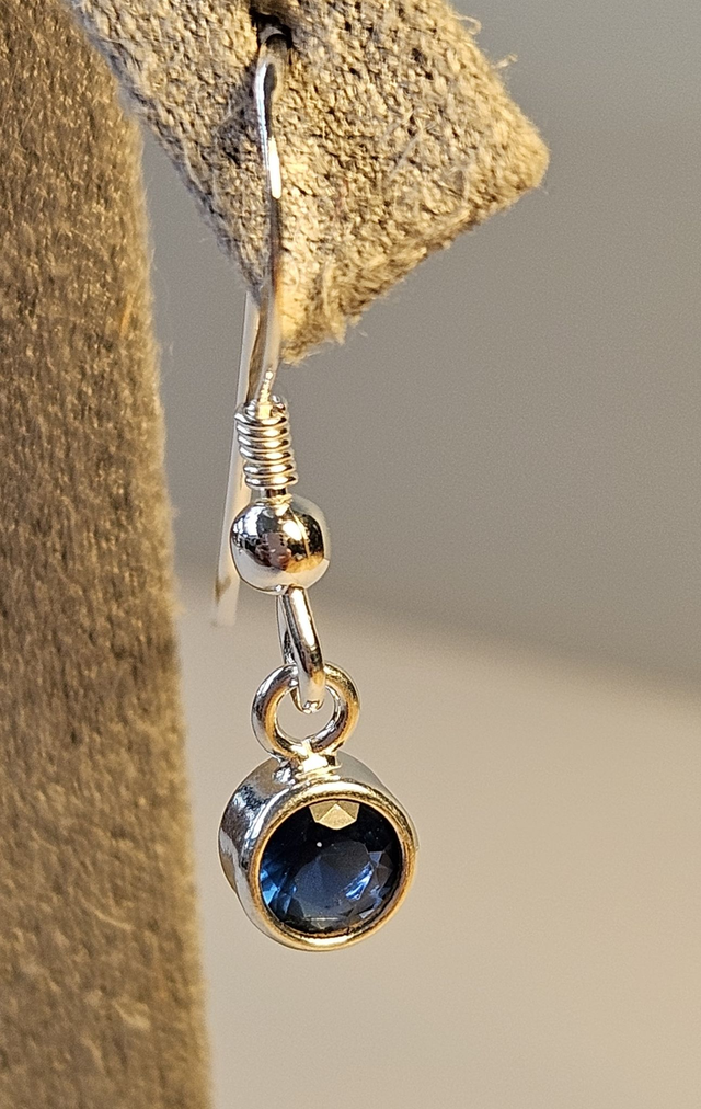 Sapphire cubic zirconia sterling silver hooks 