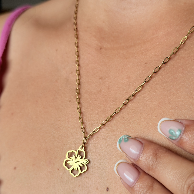 Collier hibiscus 