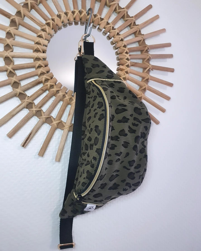 Sac banane Roger 💛 velours côtelé léopard kaki