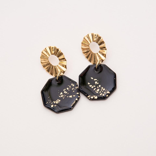 Ruffled Black And Gold Earring