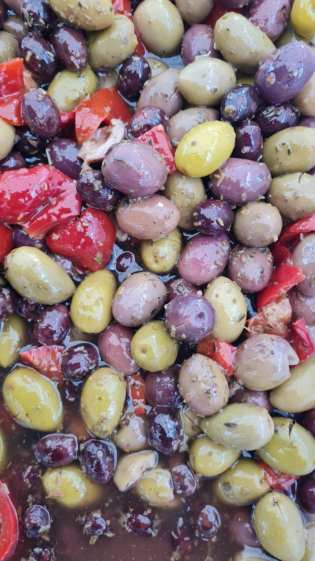 Olives Provençale  (Prix au 100gr)
