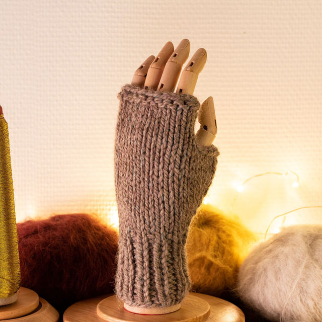 Mitaines en laine d&#039;alpaga et mouton tricotées à la main  Beige foncé