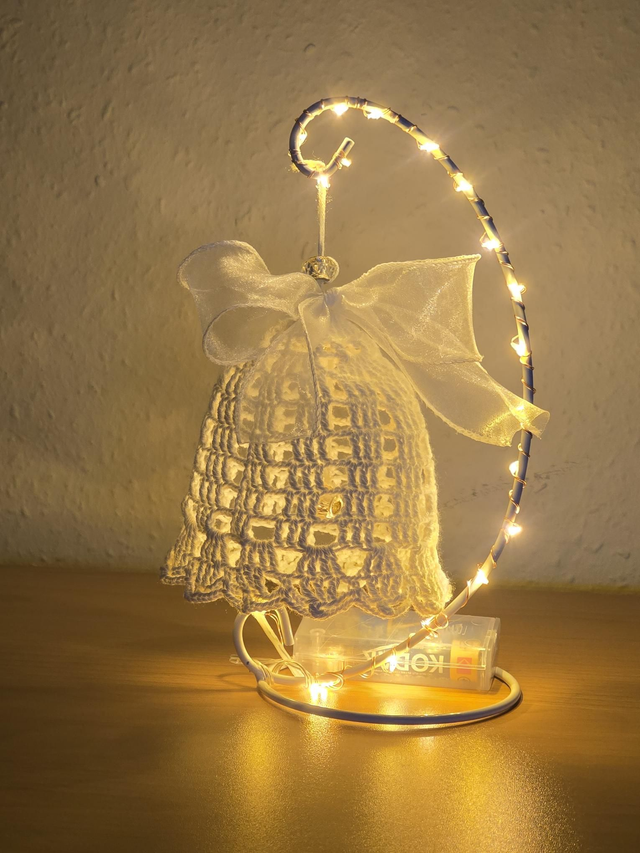 Karácsonyra asztalra, vagy ablakba.