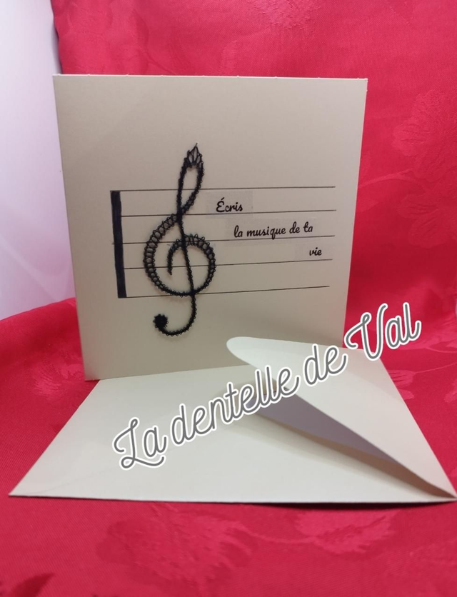 Carte et enveloppe. Clé de sol 