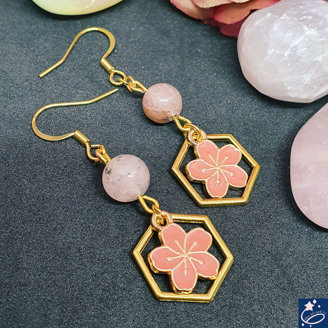 Boucles d&#039;oreilles fleurs de sakura et jade 