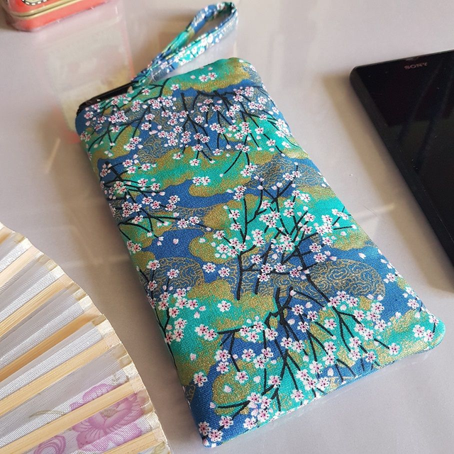 Etui zippé pour smartphone "Akina" turquoise