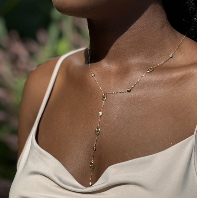 Collier Aveline