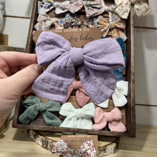 Ruban Noeud à barrette mauve 