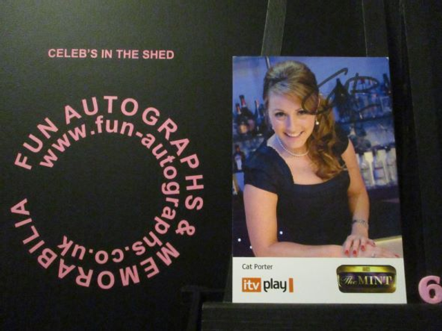 Cat Porter Authentic Autographed The Mint 6x4 Cast Card (6)