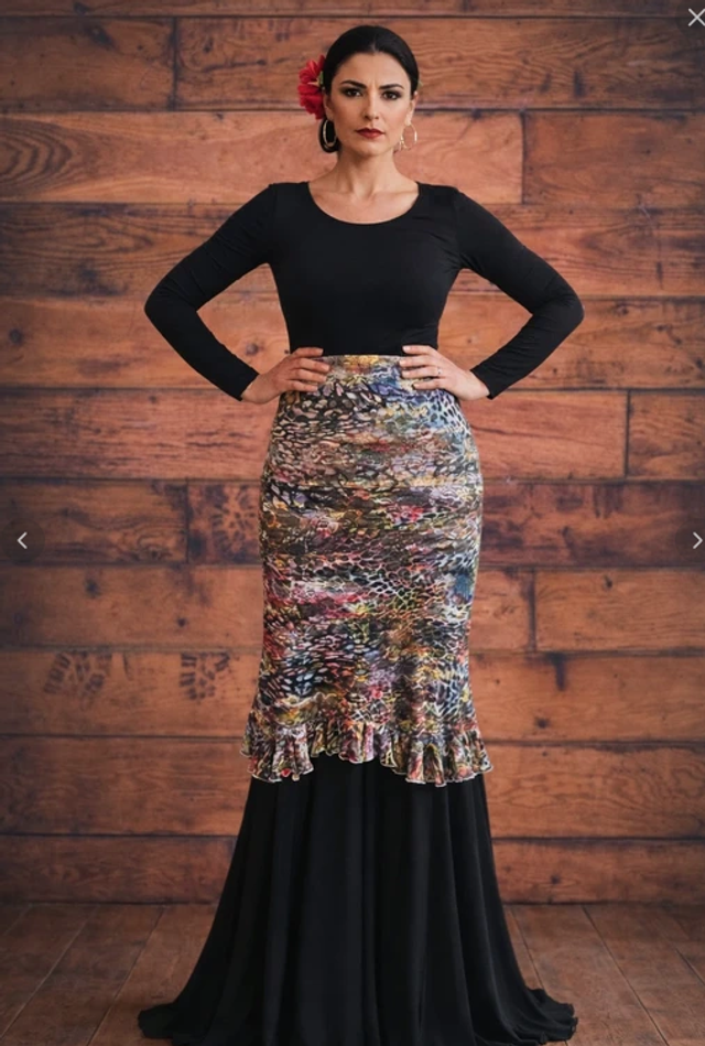 001 Taille M Surjupe dentelle multivolore 