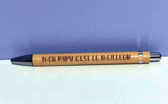 Stylo gravé &quot;Mon papi c&#039;est le meilleur&quot;