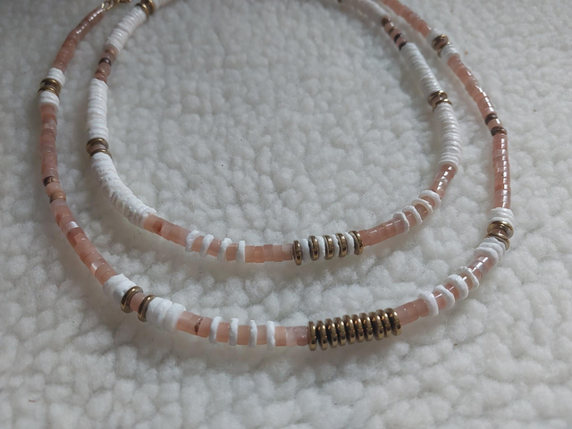 Collier heishi pierre de lune