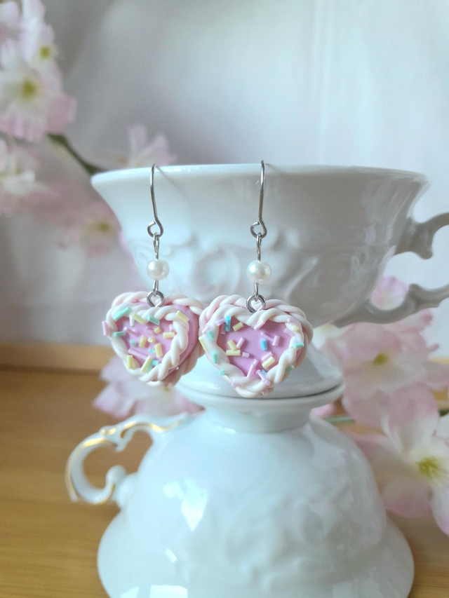 Mansikkakakku - korvakorut