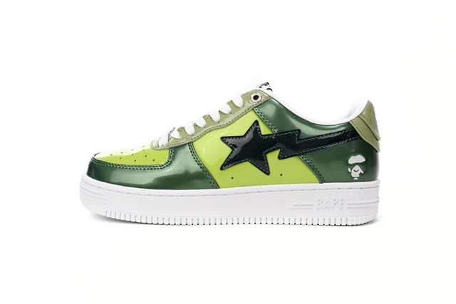 A BATHING APE (BAPE)  004