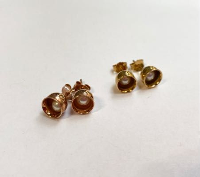 Pearls_Cup Studs