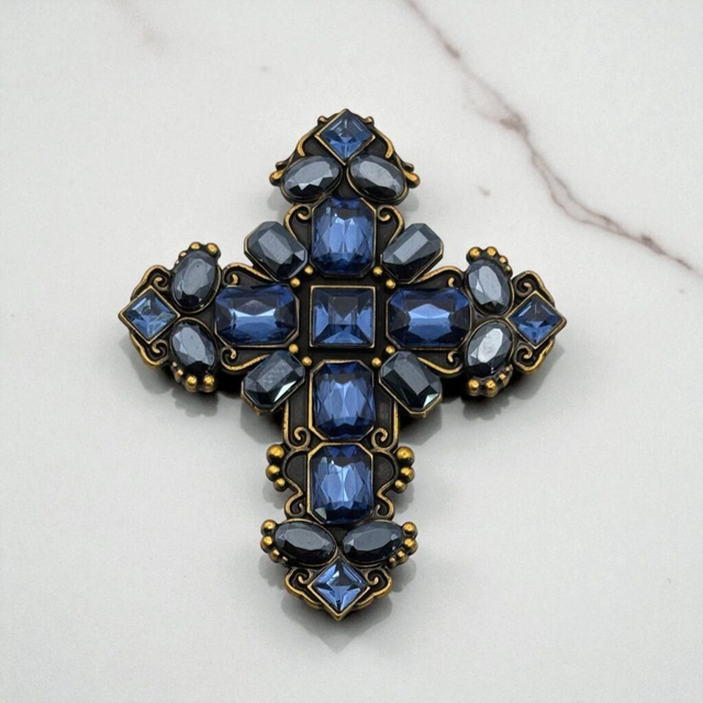 clip Croix Versailles Minuit