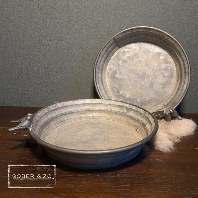 Metalen vogelvoederbakje met vogeltjes, maat M