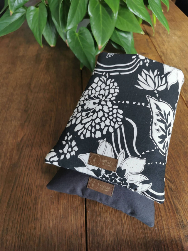 ♣ Pochette à livre - Nature en noir et blanc