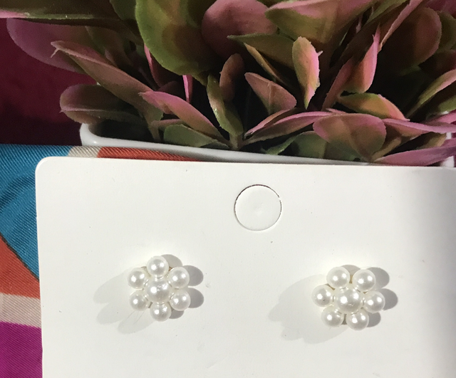 Pearl Stud Earrings - STU79