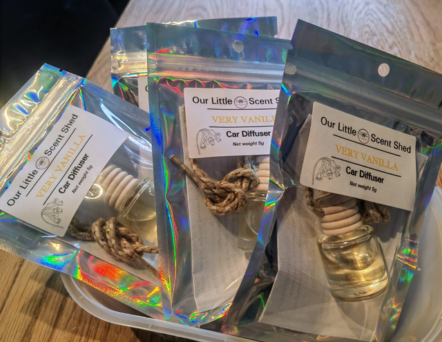 VERY VANILLA CAR DIFFUSER 