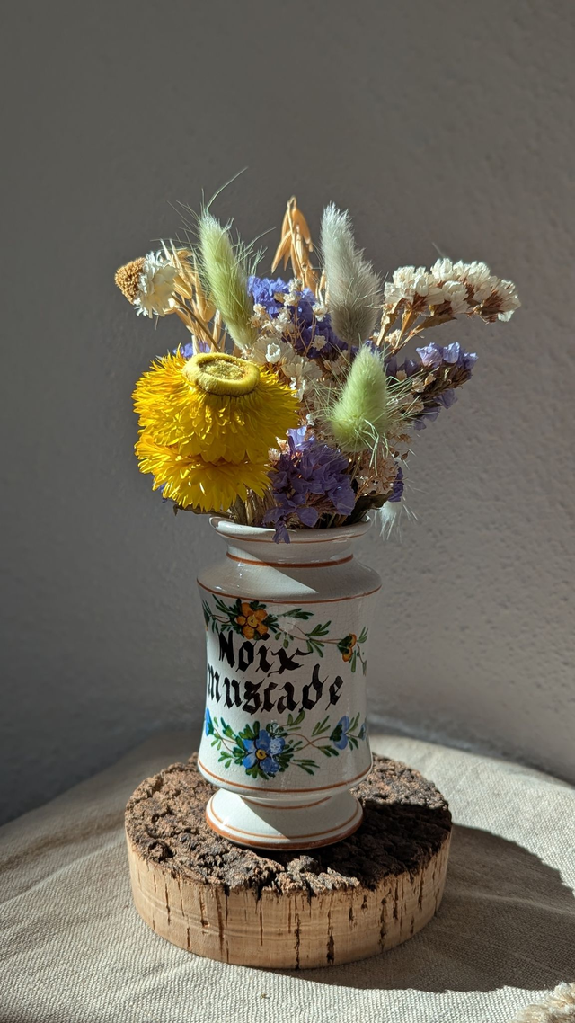 Léonie - Bouquet fleurs séchées - pot à épices upcyclé