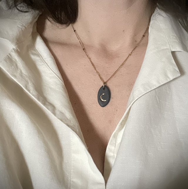 Médaillon Grigri • ovale noir • Lune 🌙 