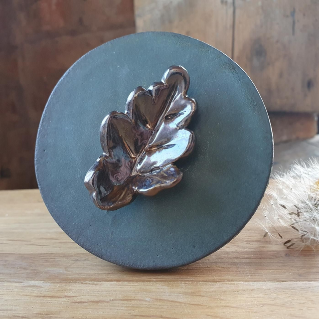 Oakleaf trinket box handmade pottery 