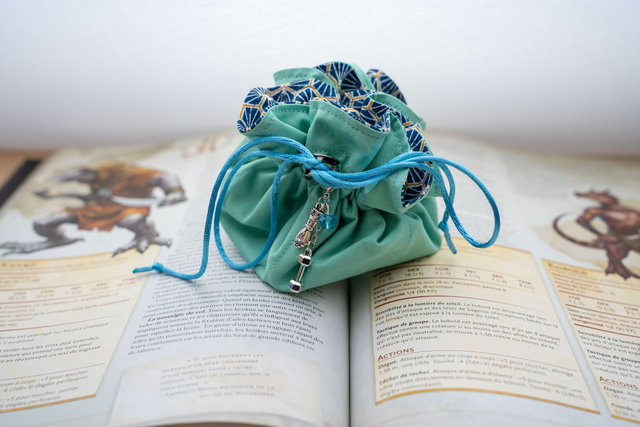 Pop Pop ! - Beauregard inspired dice bag