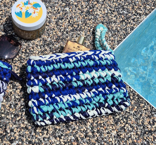 Petite Pochette