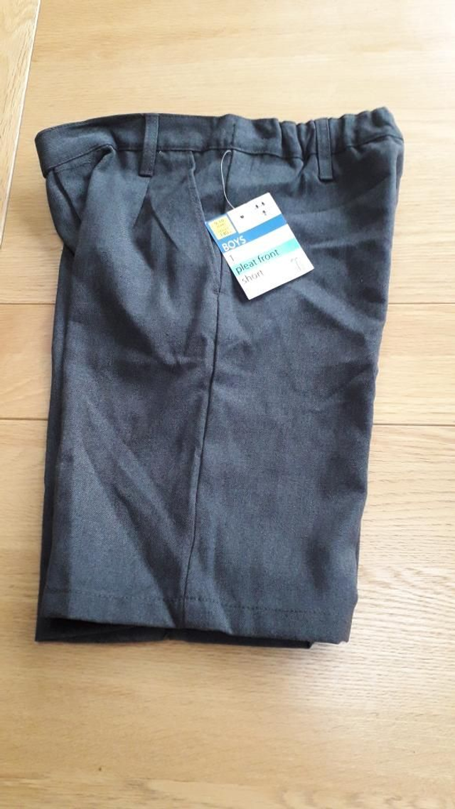 Pre loved but new with tags Grey shorts 